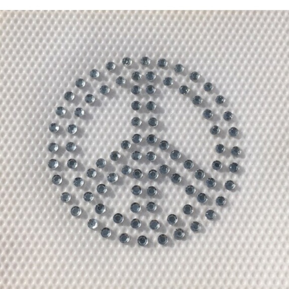 Hot Fix Iron on Rhinestone Peace Sign Sewing Iron - Picture 3 of 8